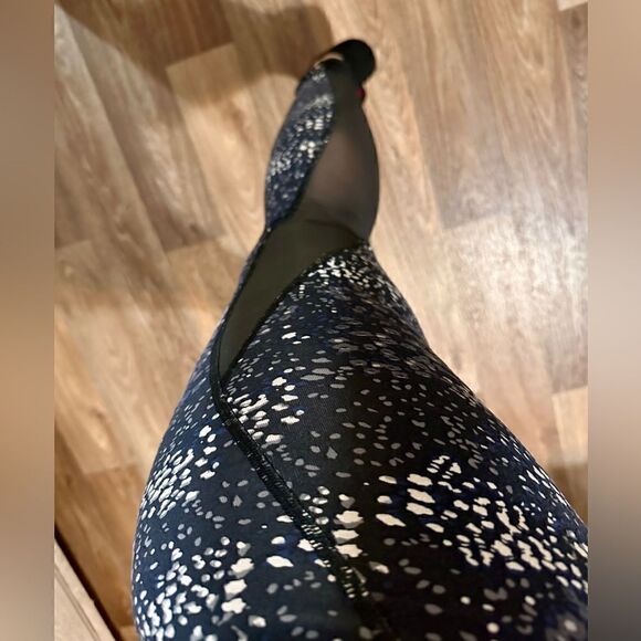 VICTORIA'S SECRET SPORT KNOCKOUT TIGHTS PANTS Sz S Women Grey & Black Le… - Picture 13 of 14